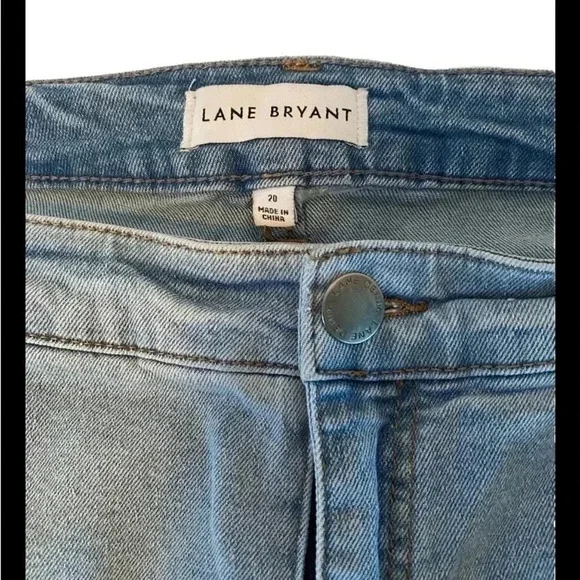 Lane Bryant Denim Shorts Emroidered Daisies sz 20 raw edge - Picture 6 of 6